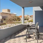 Lasta - Private Parking X2 Lejlighed *