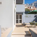 Lasta - Private Parking X2 * Makarska