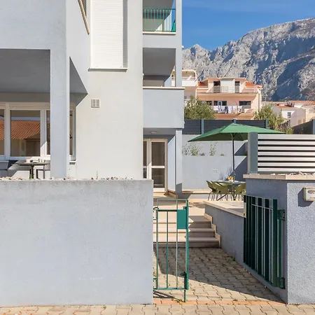 Lasta - Private Parking X2 * Makarska