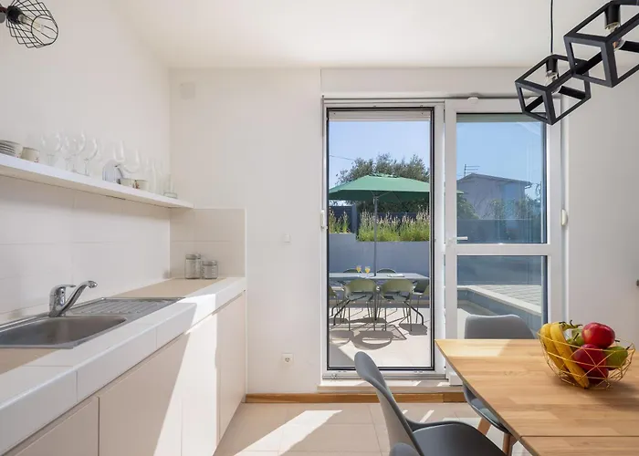 Lasta - Private Parking X2 Apartment Makarska