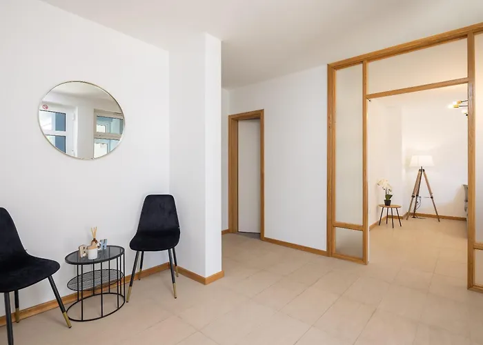Lasta - Private Parking X2 Apartamento