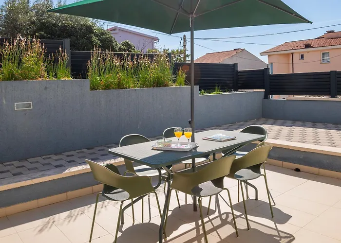 Lasta - Private Parking X2 Apartamento Makarska